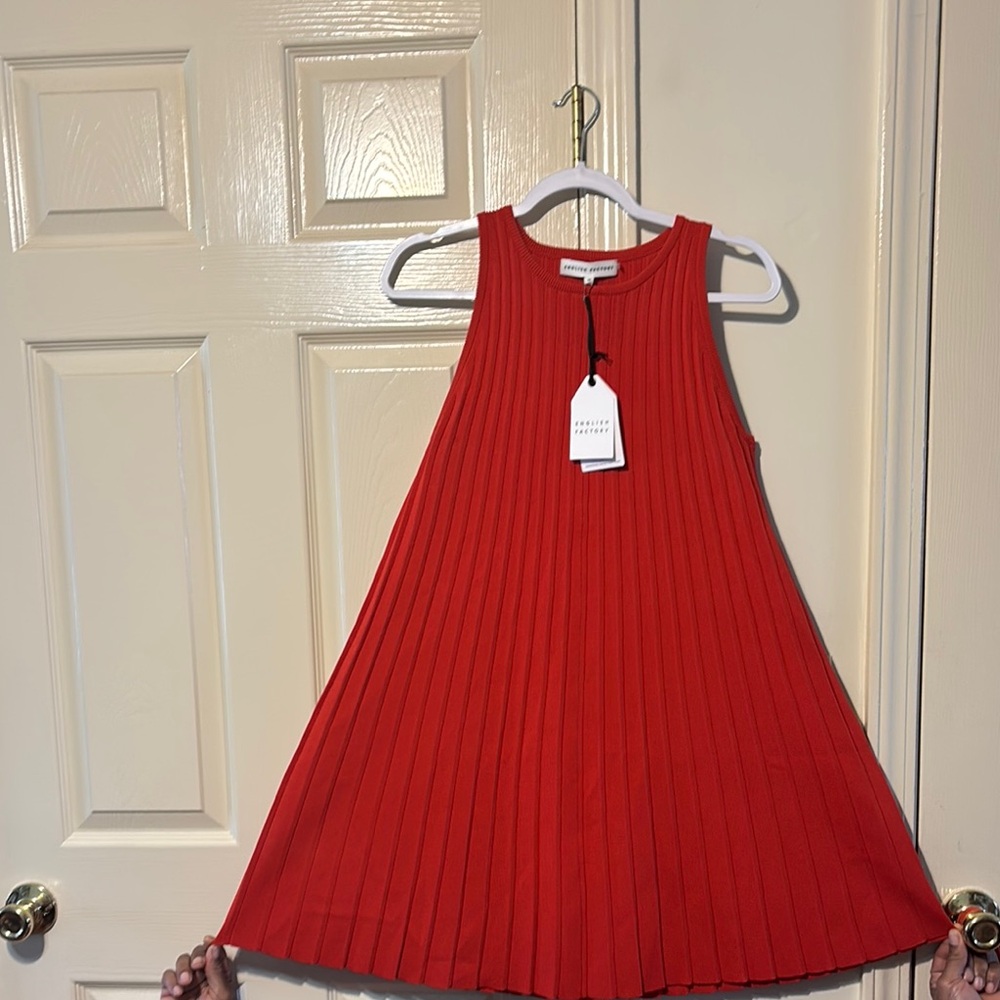 Red Sleeveless Dress